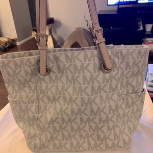 Michael Kors tote